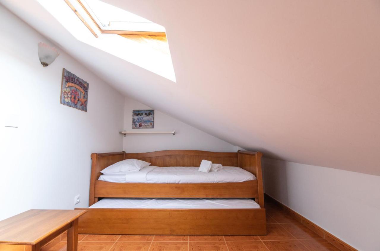 Steps To Beach 4Beds -Ac Self Check-In 2024 Reno Nazaré Exterior foto
